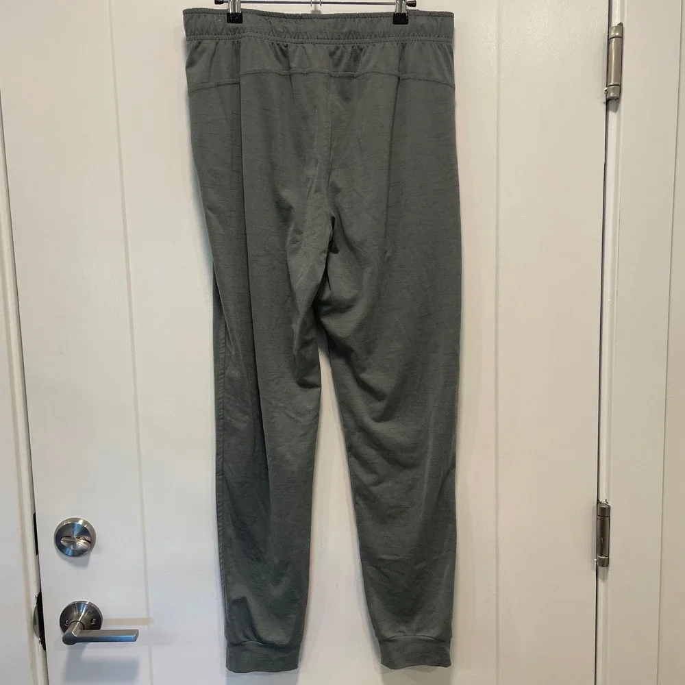 Nike Yoga Dri-FIT Mens Gray Heathered Tapered Jogger Pants CZ2210-068 Size M